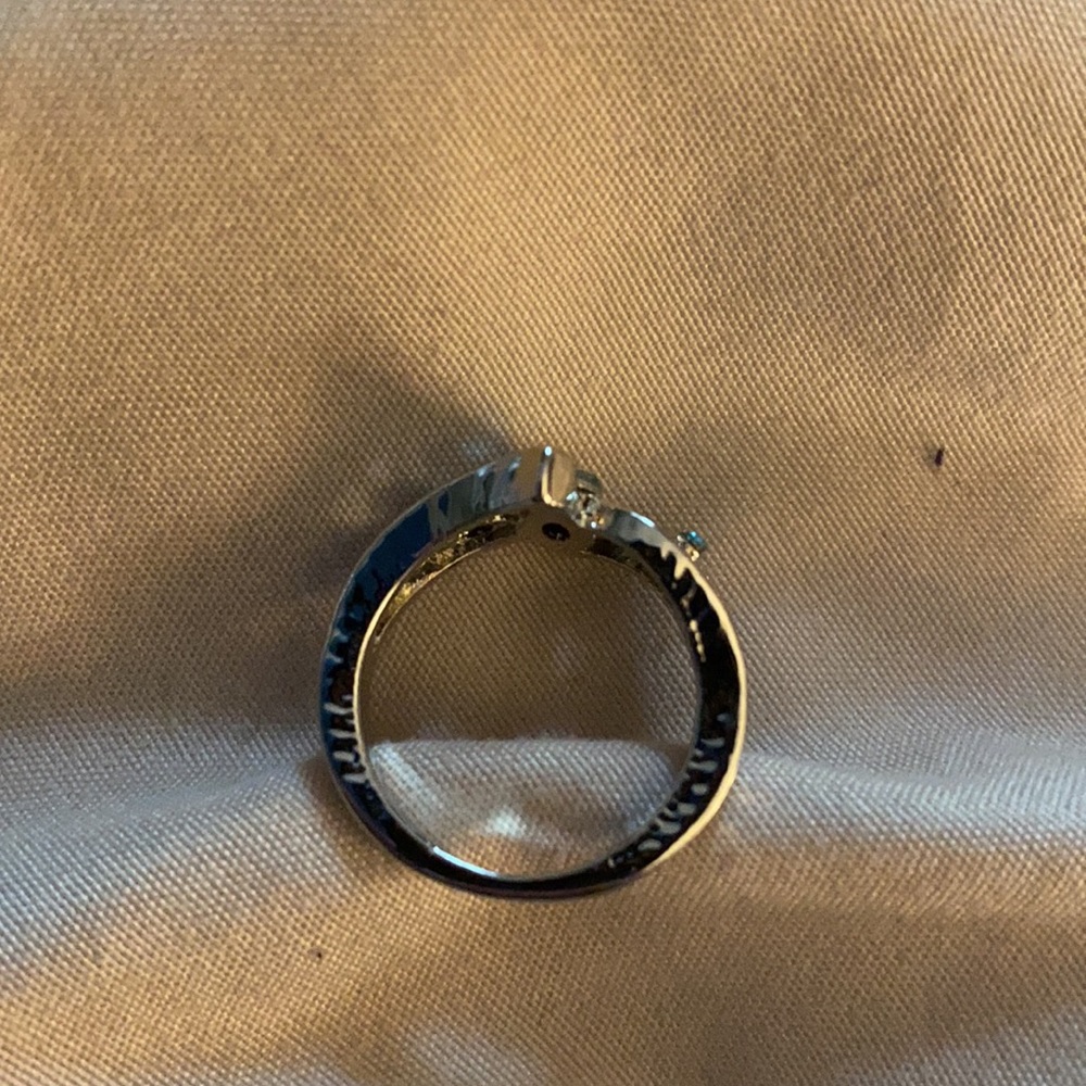 Ring - Picture 2 of 3